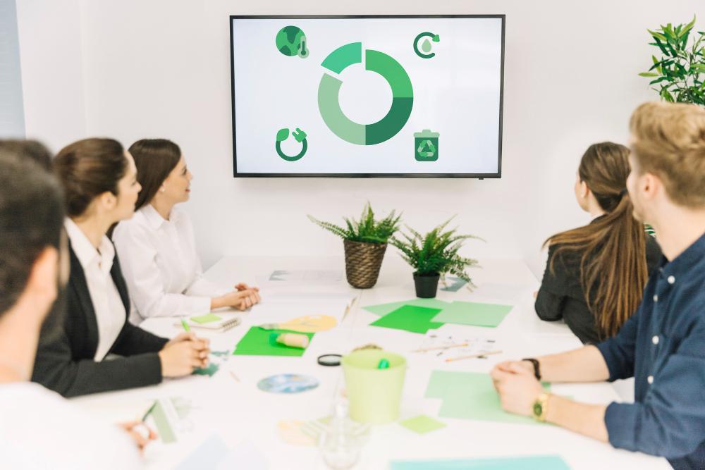 Trust Dilemma in Remote Teams: Why 2025 Leaders Must Rethink How They Measure Performance