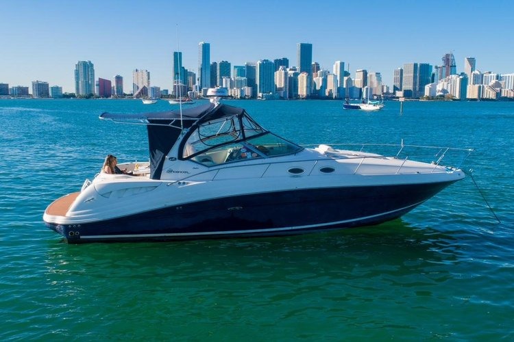 Can You Rent a Yacht in Miami for a Solo Sailing Experience