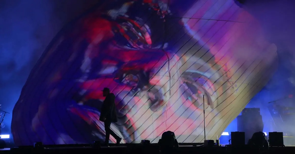 The Art and Engineering Behind Stage Construction
