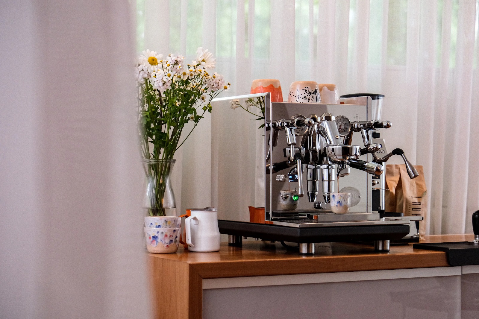 Explaining the ECM Synchronika II's Pre-Infusion and Pressure Profiling Capabilities